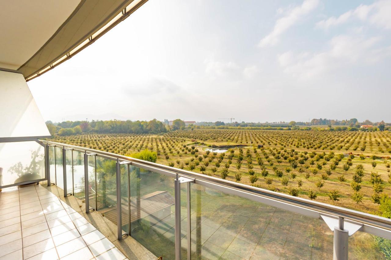 Glass House Κούνεο Εξωτερικό φωτογραφία