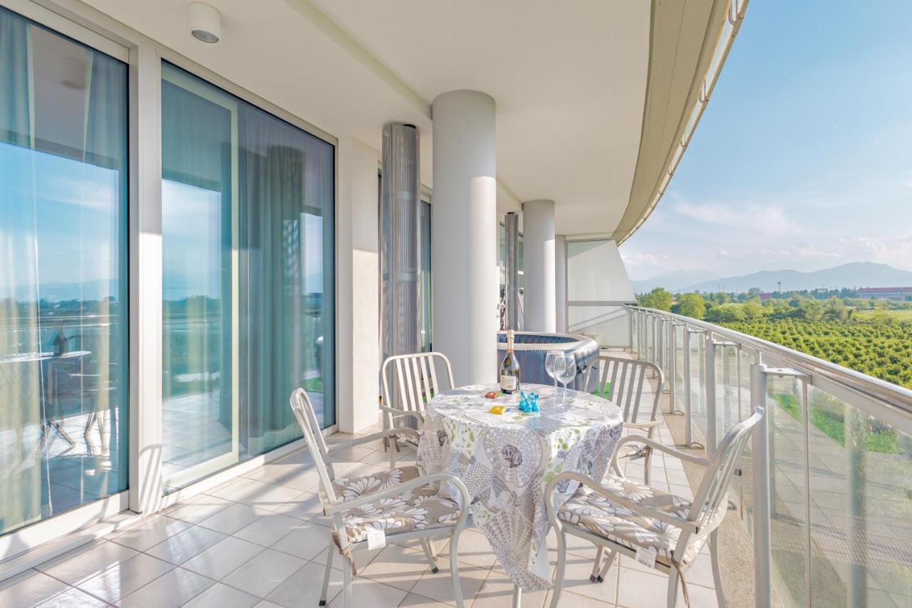 Glass House Κούνεο Εξωτερικό φωτογραφία